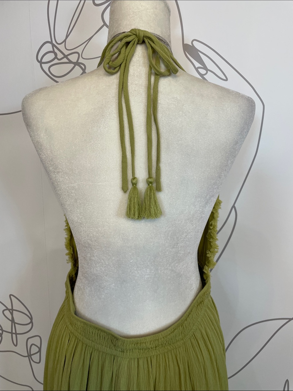 H Y F V E Halter Maxi Dress Size L - Picture 6 of 8